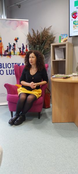 Zdjęcie pisarki podczas spotkania