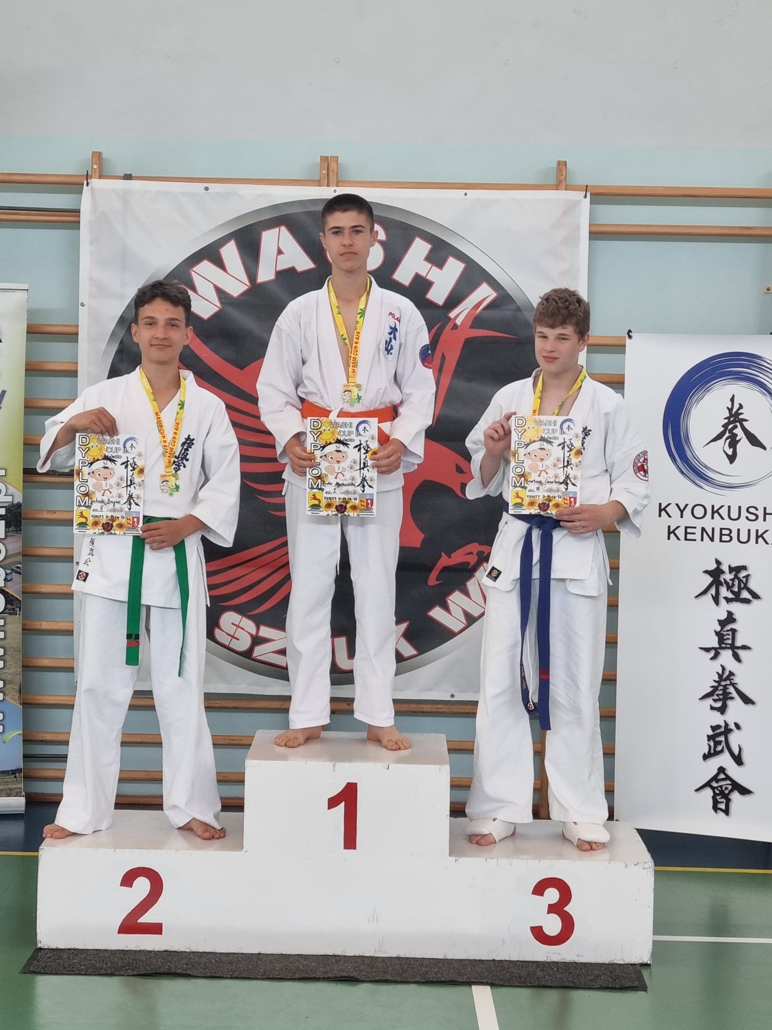 Zddjęcie ucznia na podium