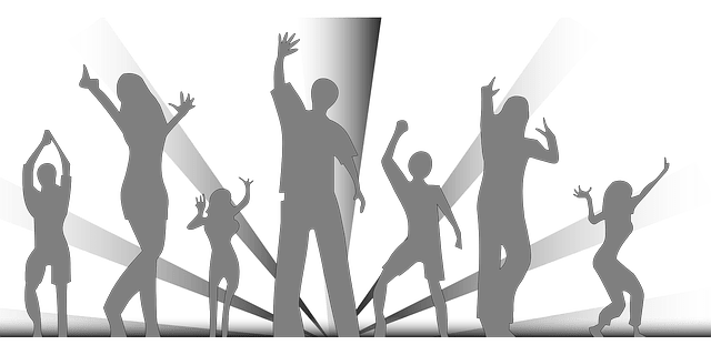 grafika przedstawia cienie tancerzy