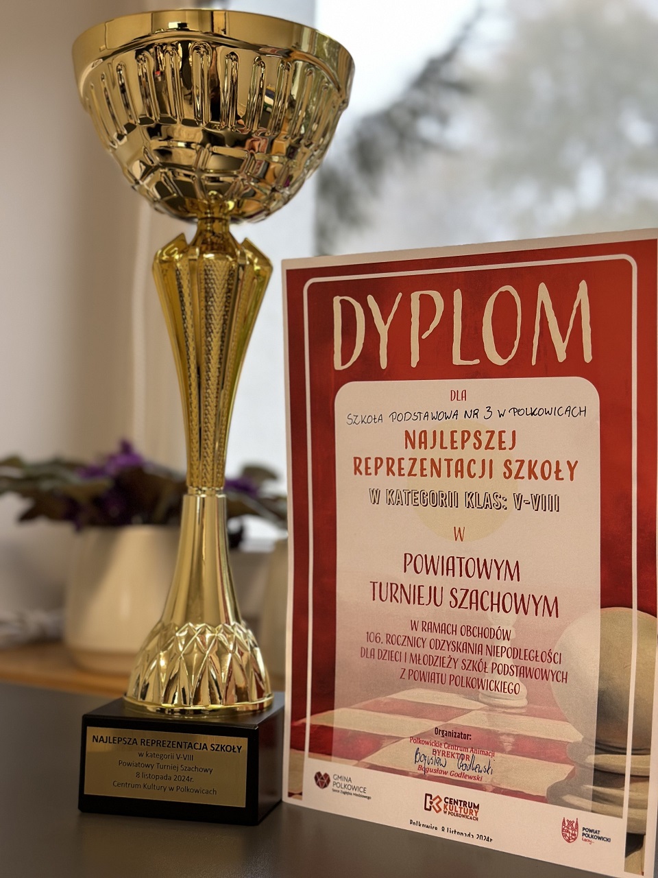 zdjęcie dyplomu