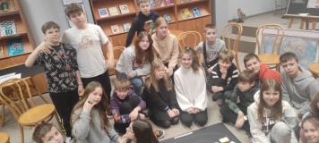 Uczniowie podczas zajęć