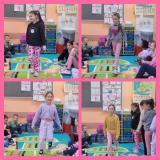 zdjęcie uczniów podczas obchodów Dnia Kobiet