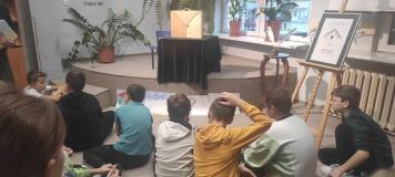 Uczniowie podczas pokazu