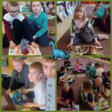 zdjęcie uczniów podczas obchodów Dnia Dinozaura