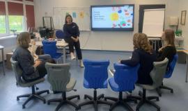 Uczestnicy spotkania podczas zajęć