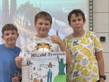 Uczniowie podczas realizacji projektu.