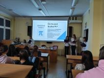 Uczniowie podczas realizacji projektu o loiczbie Pi